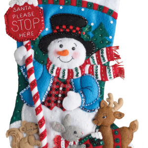 BUCILLA KIT BOTA DE FIELTRO FROSTY SANTA PARA AQUI (Frosty) 18 pulg