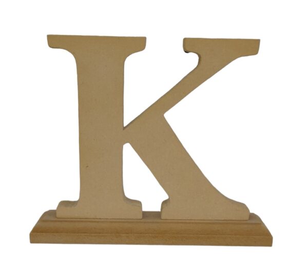 LETRAS MDF CON BASE K 5/8 14CM